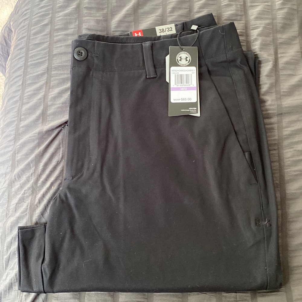 Men’s black Under Armour pants - New
